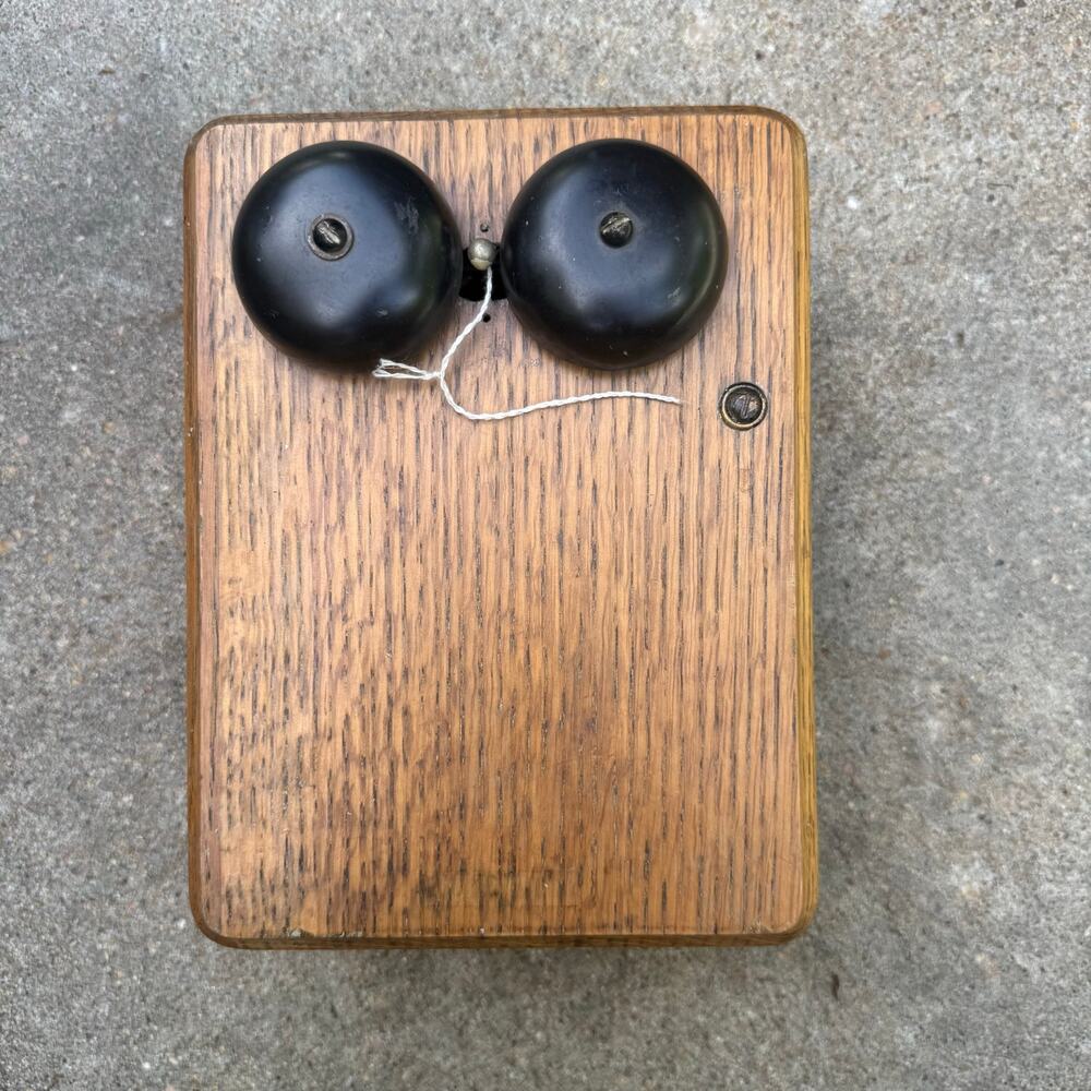 Vintage Kellogg Switchboard & Supply Co Oak Telephone Ringer Box
